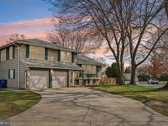 2nd image of 101 Leeds Rd