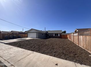 1005 W Locust Ave, Lompoc, CA 93436