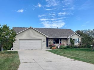 2872 Yellow Jasmine Way, Green Bay, WI 54313
