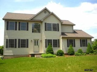 2182 Narnia Dr, York, PA 17404