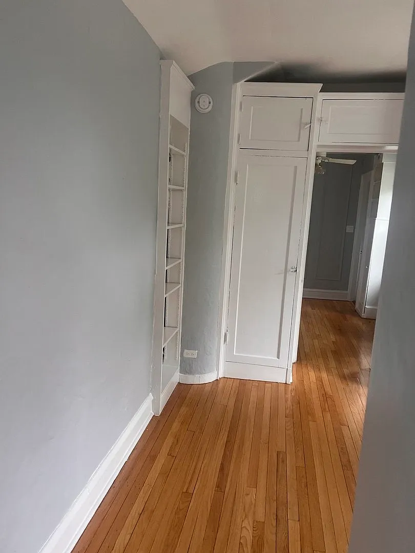 1 bed, 500 sqft, $1,600 — Photo 3