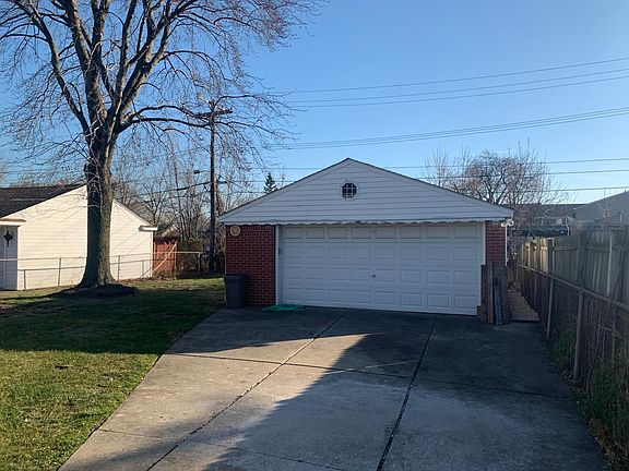 2nd image of 19724 Sherry St