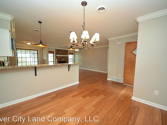 5th image of 6828 Greenbark Dr