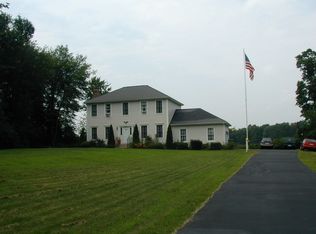 17 Piekarz Rd, Colchester, CT 06415