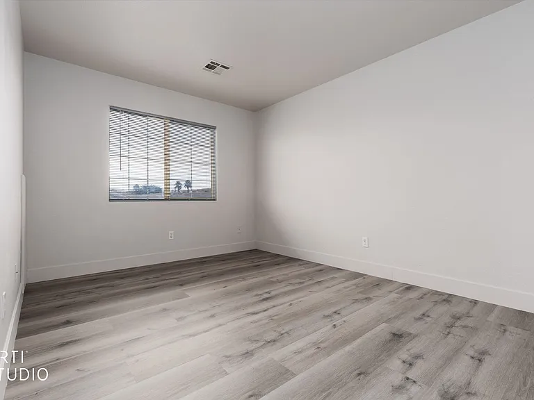 151 N Dairy Ln — Photo 11