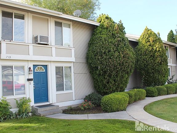 2nd image of 719 E Sherman Ave