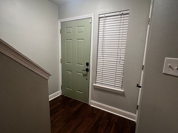 3rd image of 1835 Whispering Oaks Ln