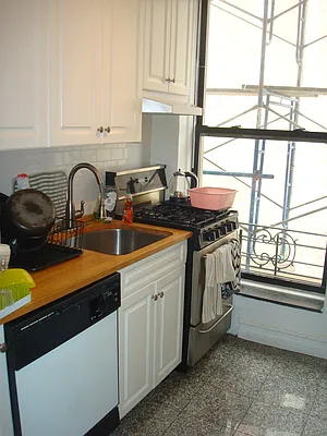 Rented by Metropolitan Equities | media 11