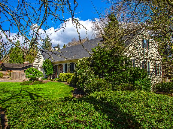 5th image of 2402 82nd Ave NE