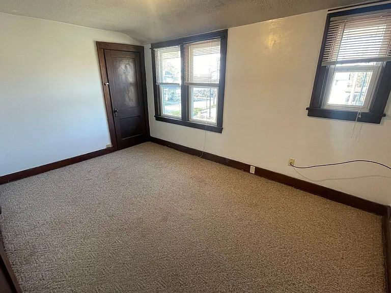 306 Dawes St — Photo 13