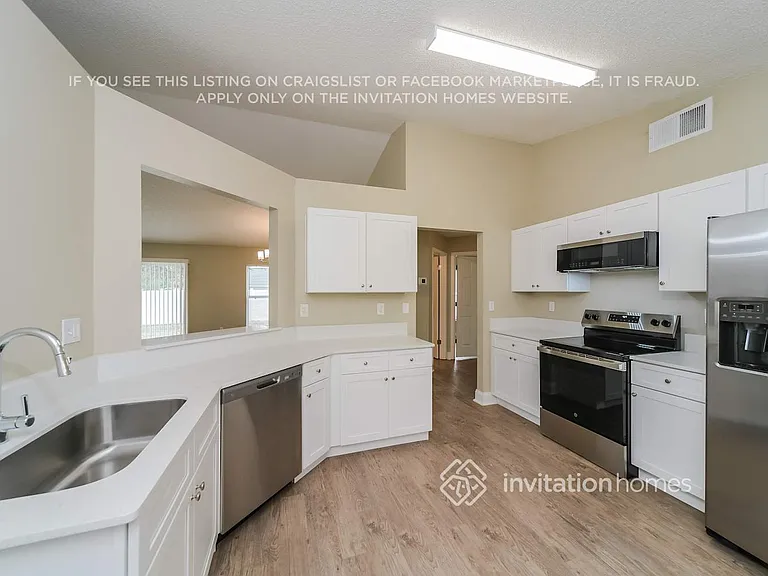 15945 Greater Groves Blvd — Photo 8