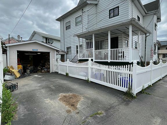 4th image of 622-624 S Main Ave