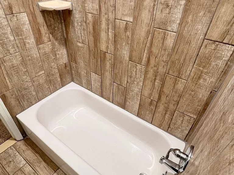 1029 Lancaster Ave — Photo 13