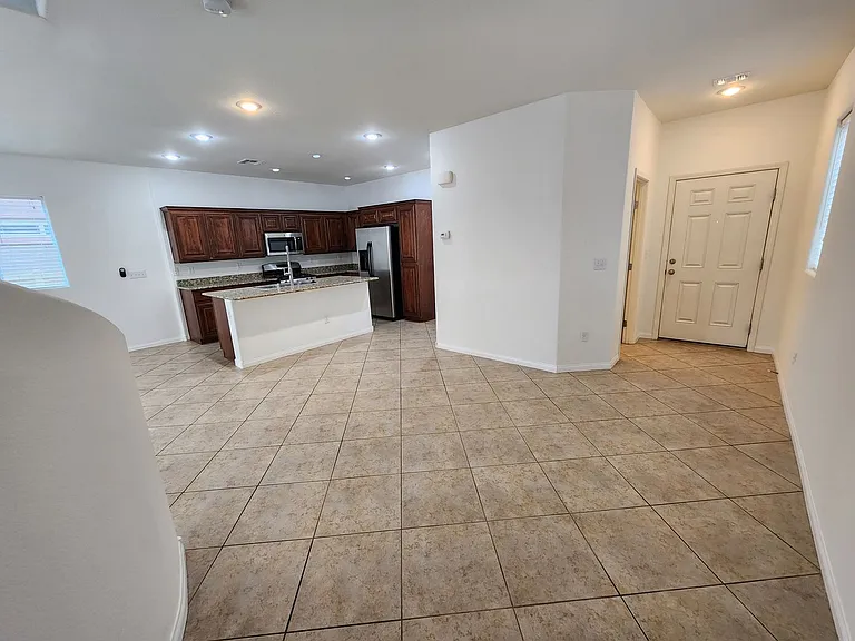 8177 Misty Horizon Ct — Photo 4