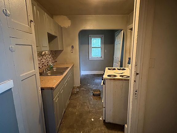 5th image of 12094 Littlefield St