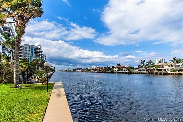 1st image of 6409 Bay Club Dr APT 2
