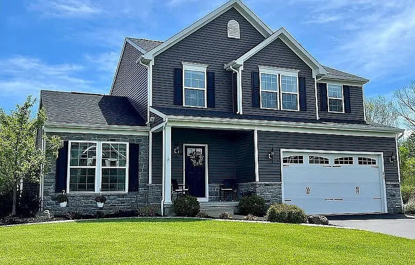 11 Airmont Dr