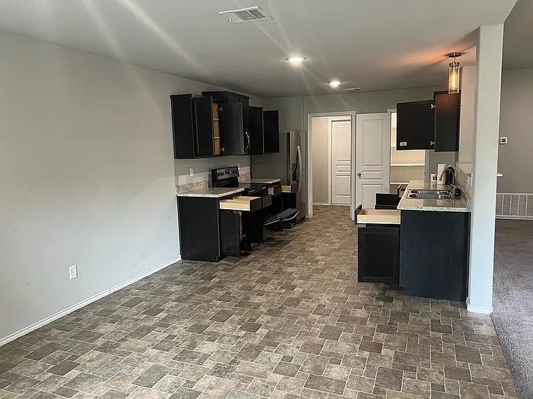 2428 Nolan Creek St — Photo 24