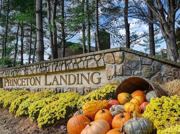 408 Sayre Dr, Princeton, NJ 08540