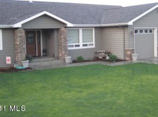 148 20th St NE, East Wenatchee, WA 98802