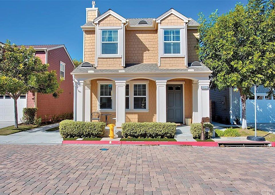1st image of 2319 Half Moon Ln