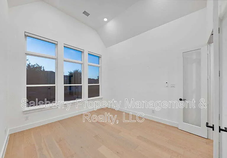 1790 Coopers Hawk Dr — Photo 24