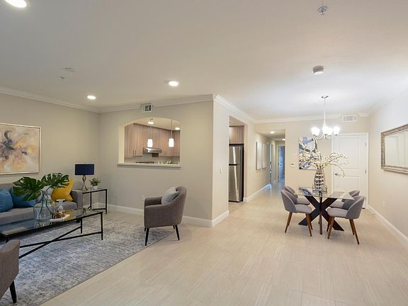 2nd image of 2585 El Camino Real APT 413