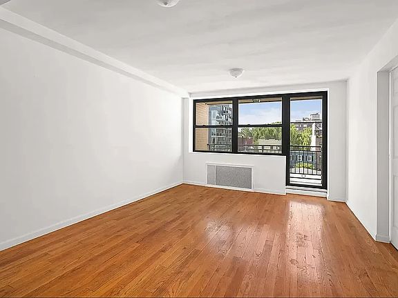 2nd image of 10-44 47th Ave #3