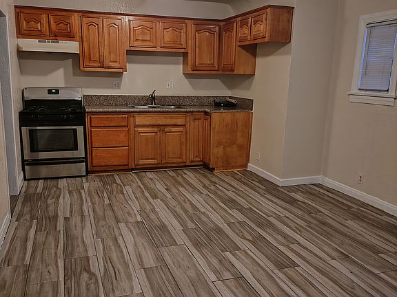 2nd image of 1313 W 66th St