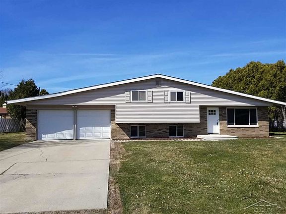 3rd image of 7060 Danny Dr