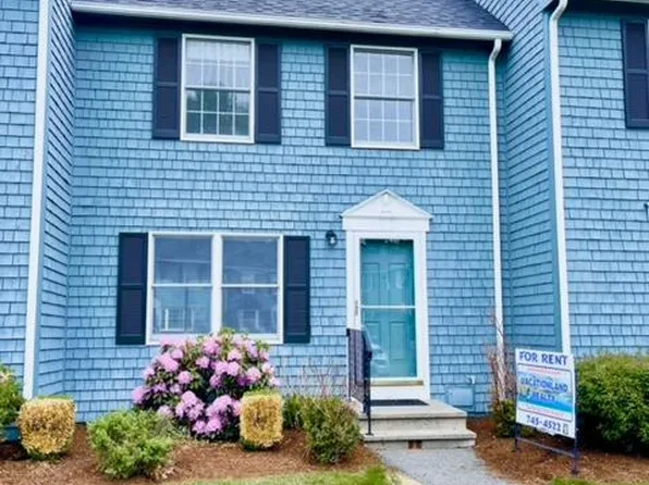 87 Baldwin Dr #87, Bangor, ME 04401