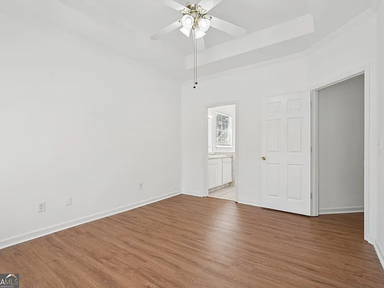 2596 Bates St SE — Photo 25