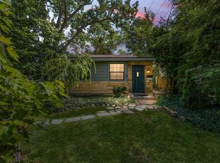 23830 Scotia Rd, Oak Park, MI 48237