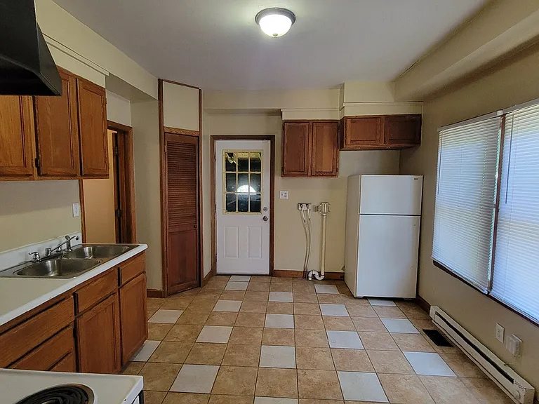 1732 E Kelly St — Photo 5