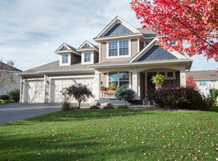 10765 Maple Blvd, Woodbury, MN 55129