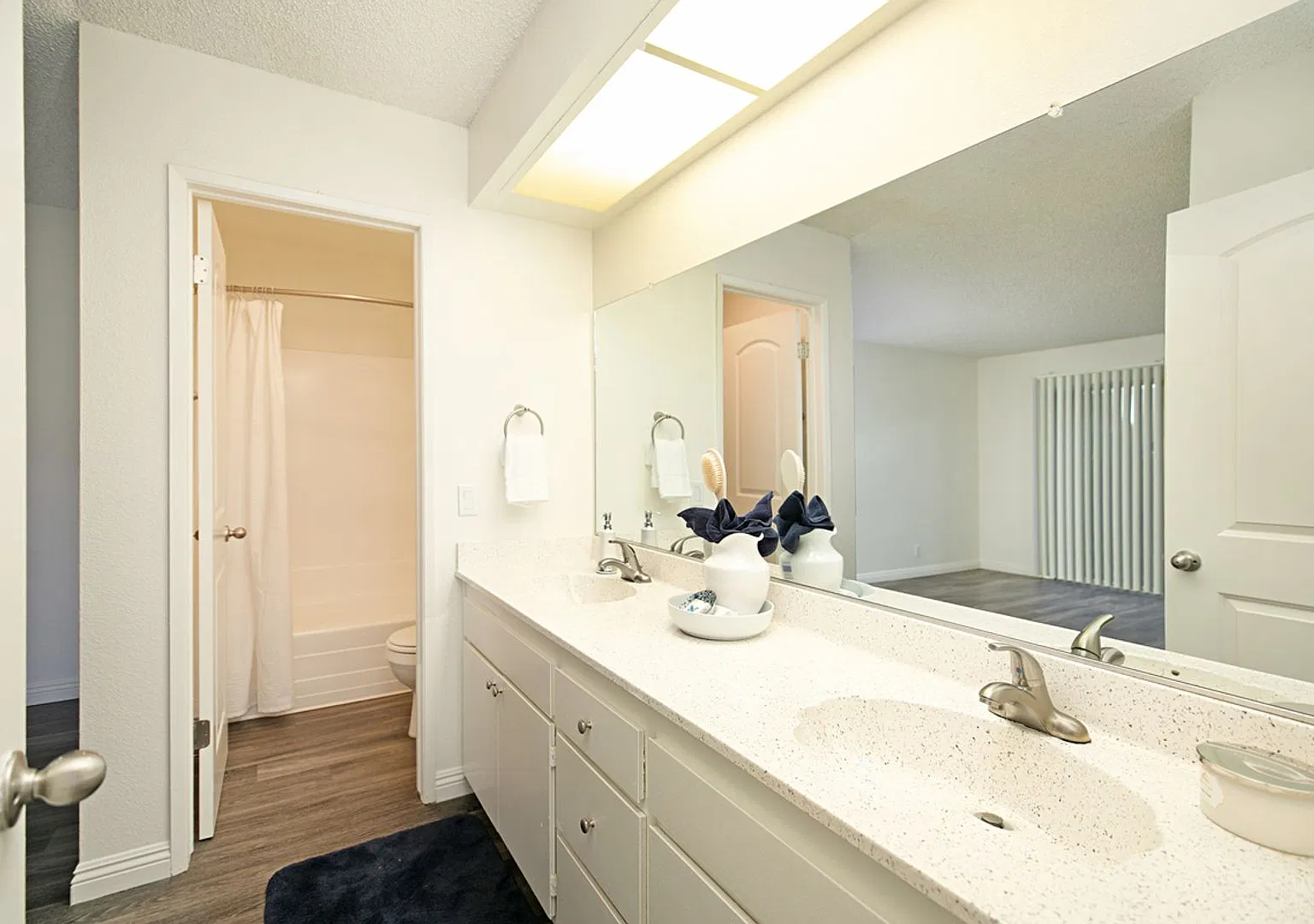 Villa Medera Apartment Homes — Photo 1