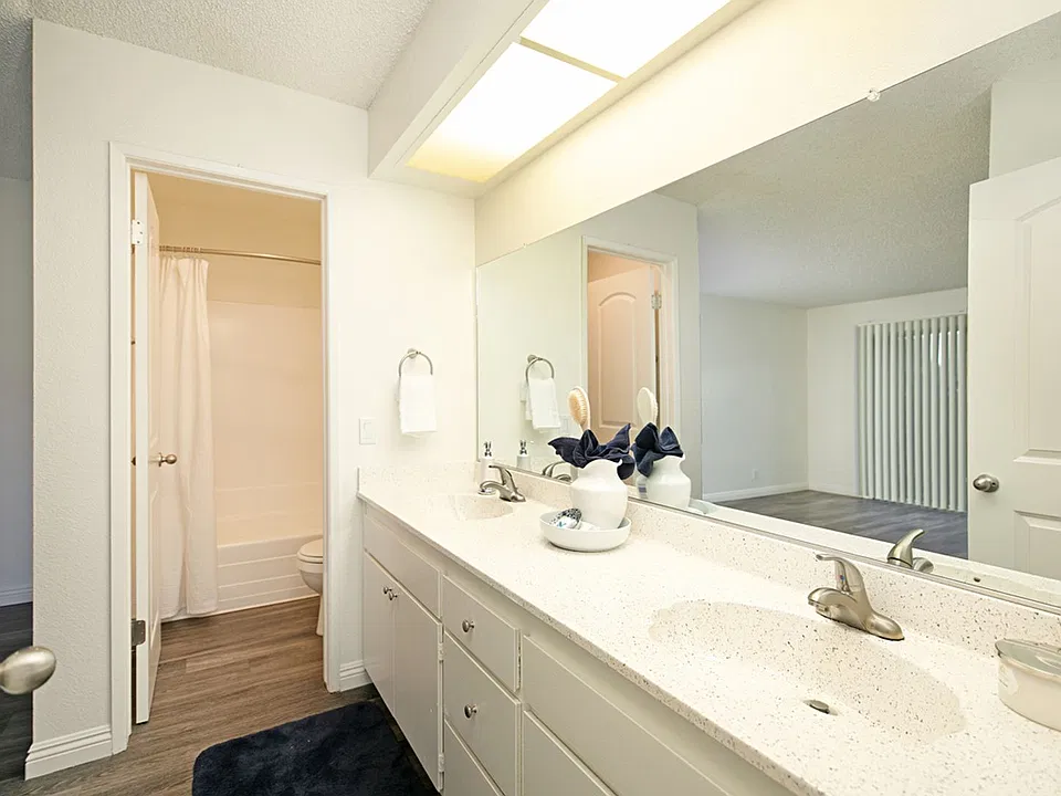 2324 & 2332 Elden Ave