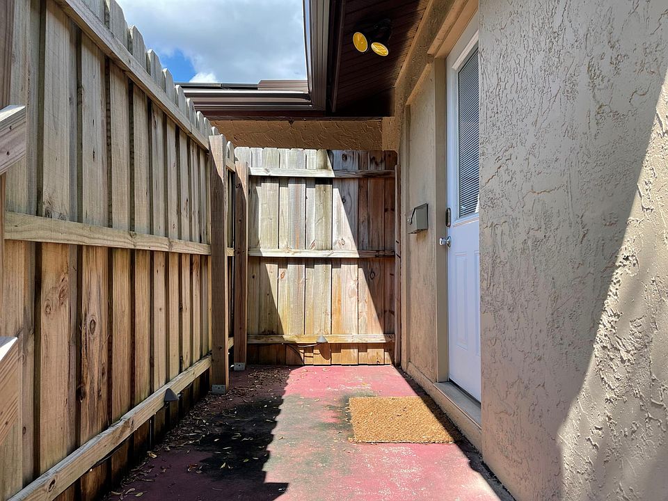 1st image of 7034 Delora Dr