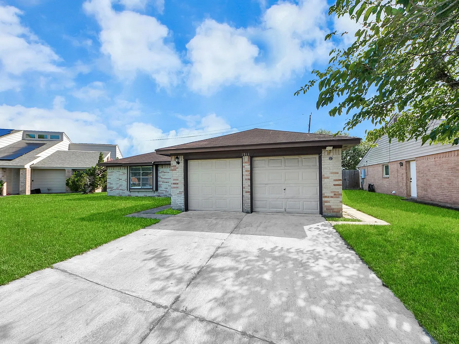 3 bed, 2.0 bath, 1323 sqft, $1,700 — Photo 4