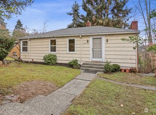 4037 NE 109th St, Seattle, WA 98125