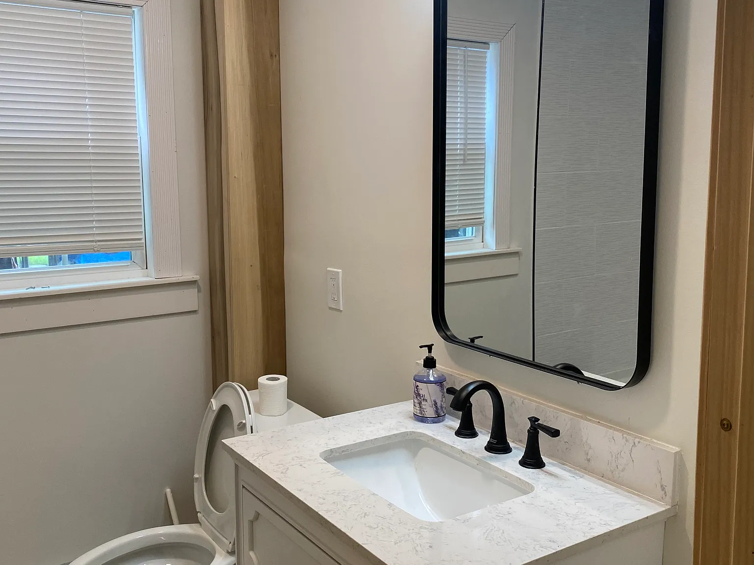 5 bed, 1800 sqft, $3,500 — Photo 2