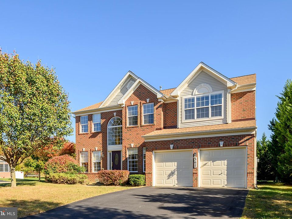 1st image of 362 Brooke Run Ln