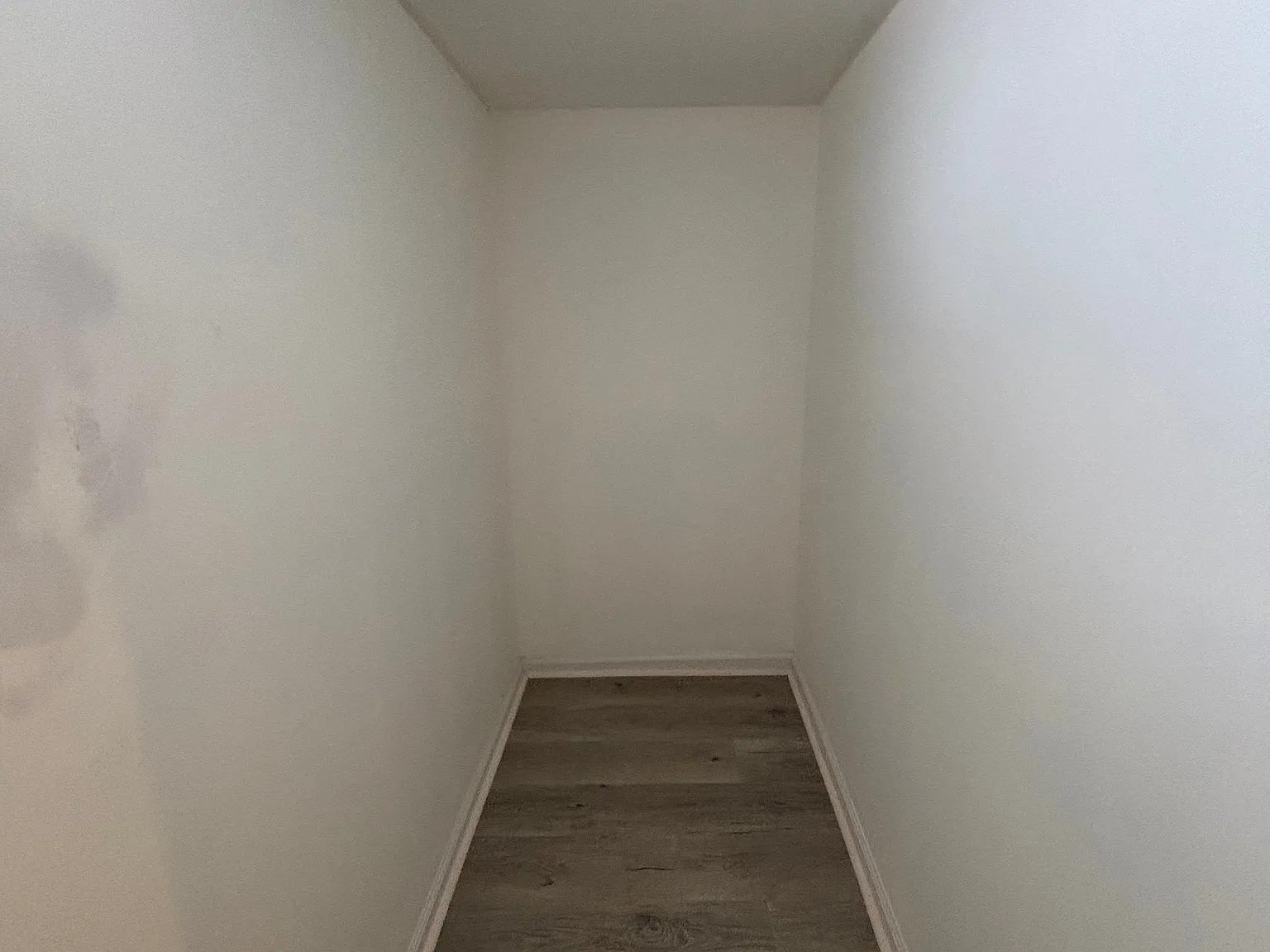 6117 Glenmore Ave — Photo 2