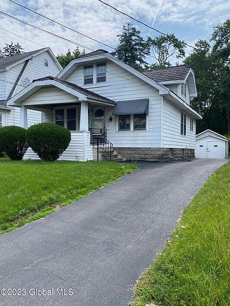 4th image of 46 Marshall Avenue