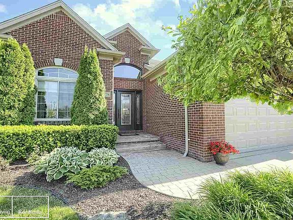 3rd image of 21738 Castellana Dr