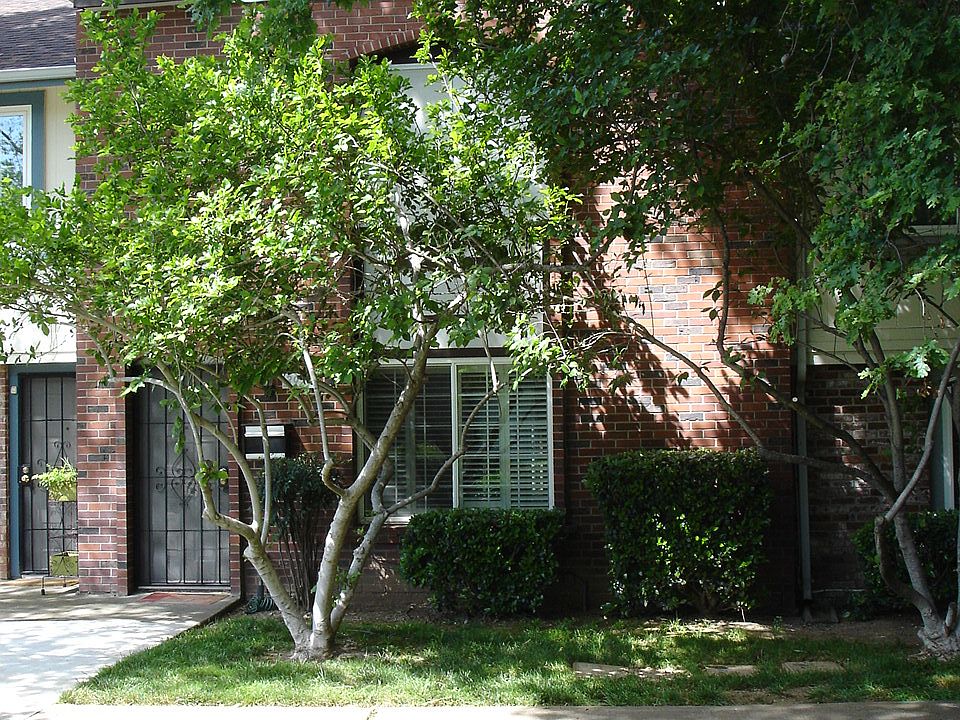 1st image of 3927 Oak Villa Cir