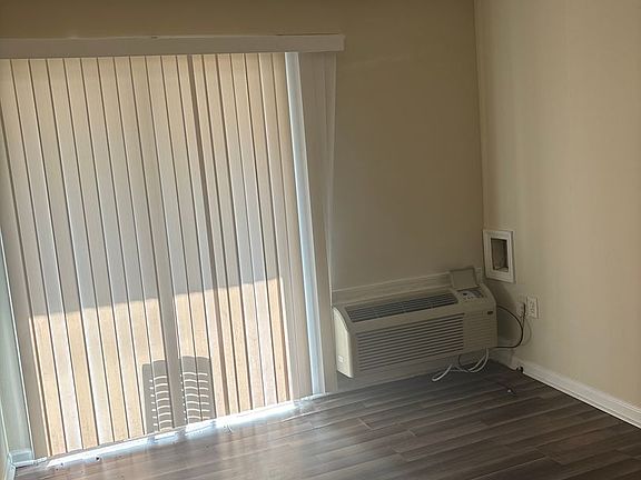3rd image of 311 Powell Mill Rd #311H