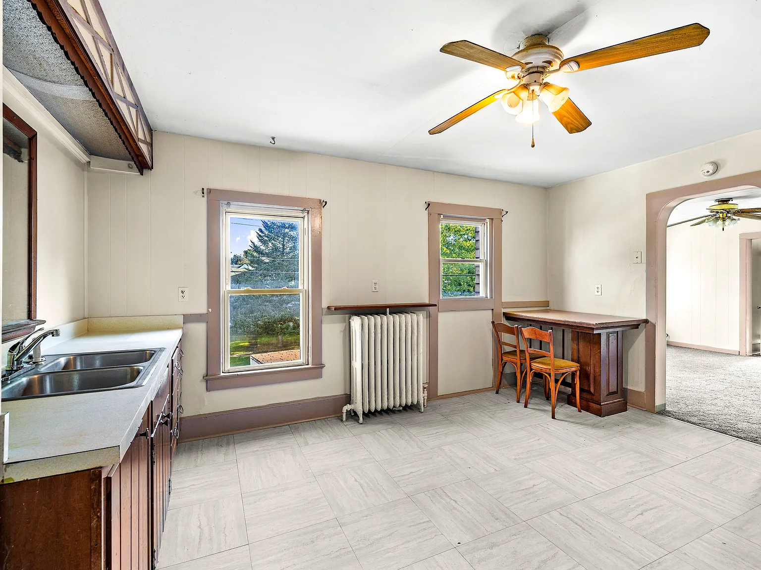 4 bed, 1200 sqft, $1,800 — Photo 4