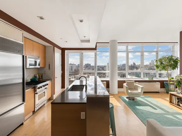 20 Bayard St APT 11E, Brooklyn, NY 11211