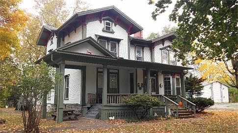 1st image of 1043 E Forest Ave
